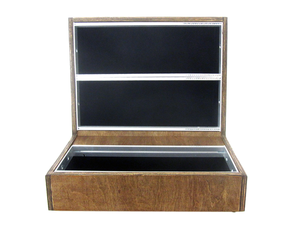 Control Voltage cvThree, Eurorack Case