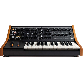 Moog SubSequent 25