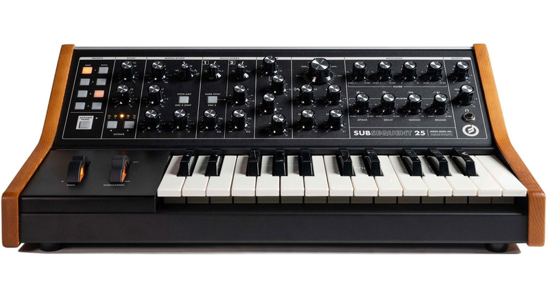 Moog SubSequent 25 - Control Voltage