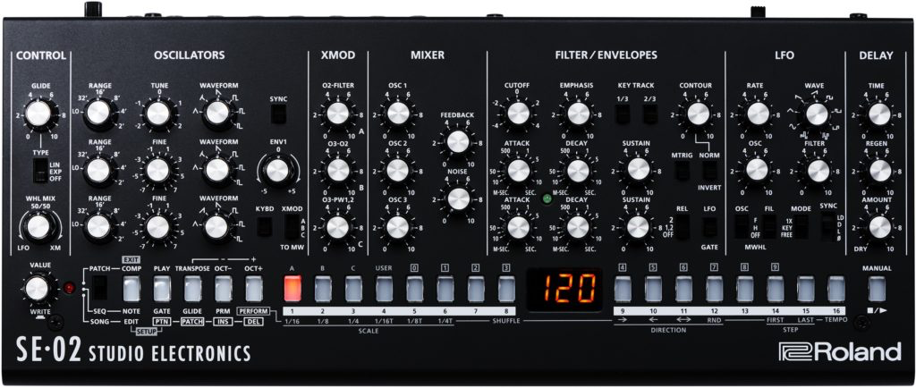 Roland SE-02 Synthesizer