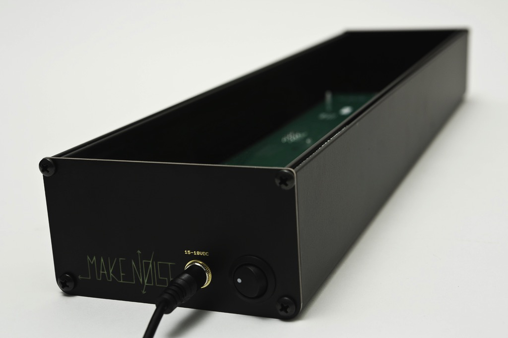 Make Noise Skiff w/ Power, 3U, 104hp