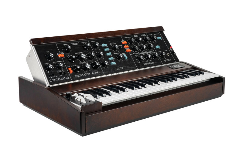 Moog MiniMoog Model D 2022