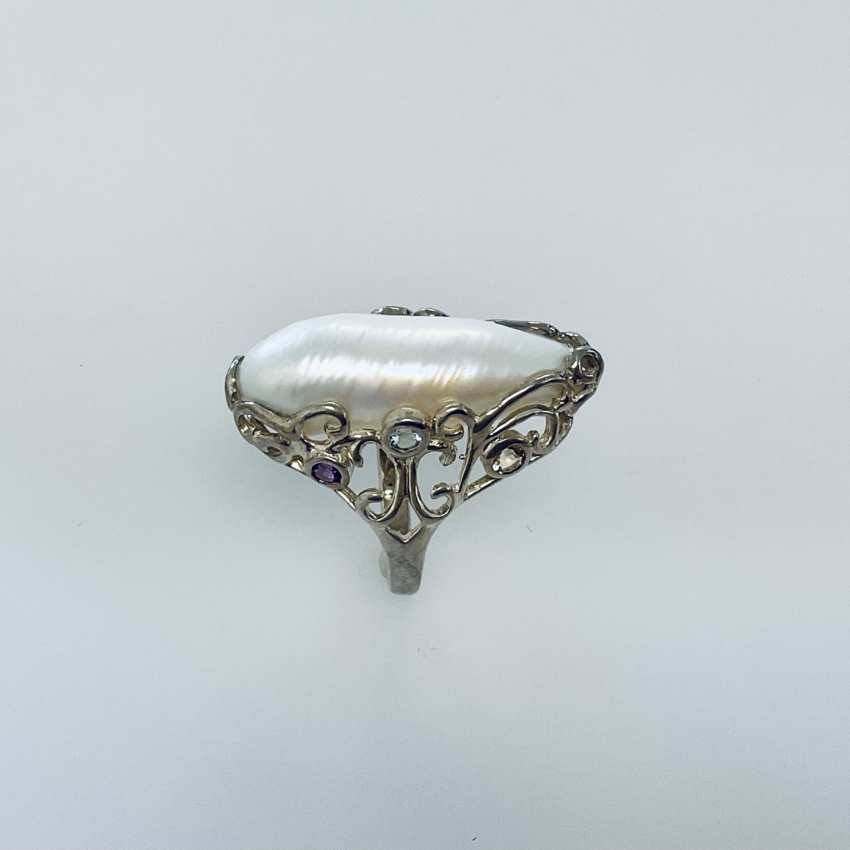 Ladies Pearl Ring / Silver