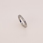 14 Kt W Gold Band Ring .025 Ctw Size 6