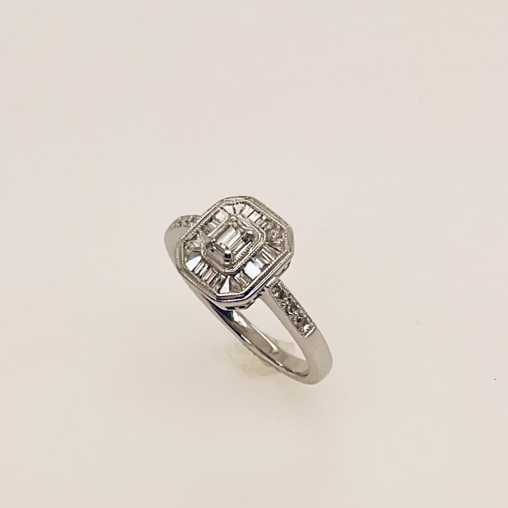 Ladies .770 Ctw Diamond Cluster Ring / 14 Kt W, Size8