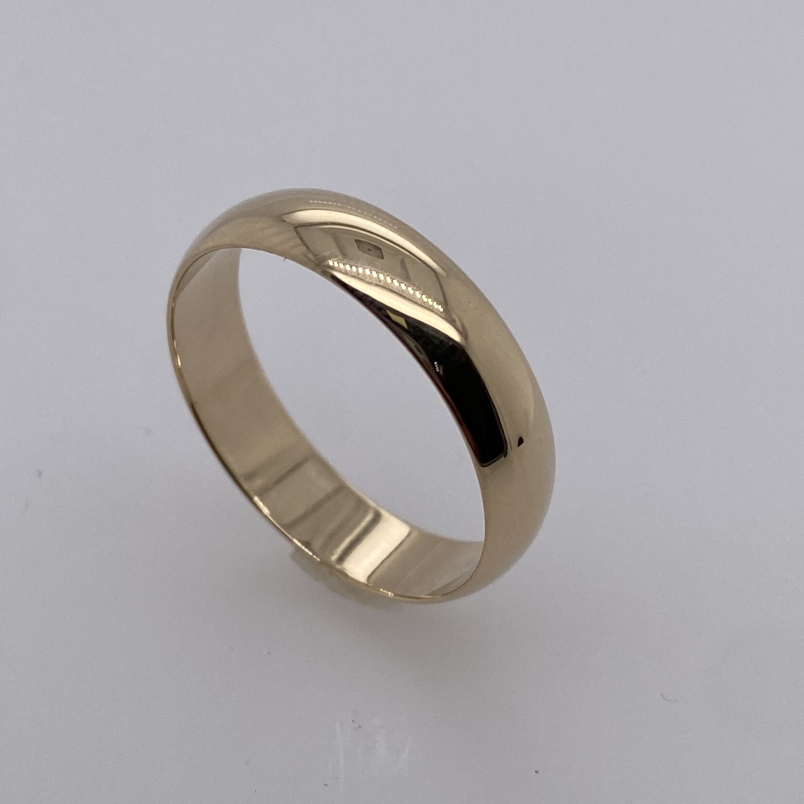 10 Kt Yellow Gold Wedding Band Size 11