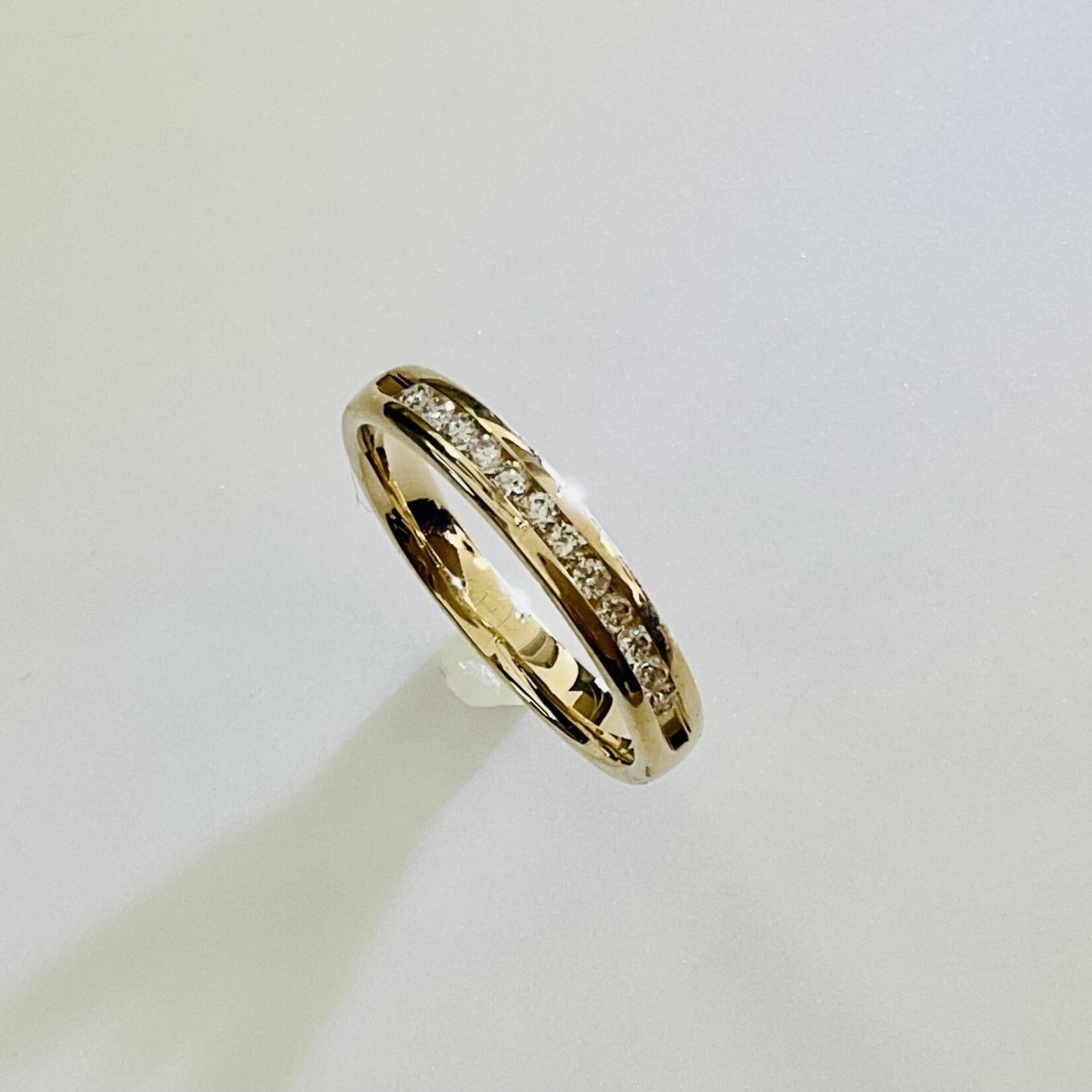 14 Kt Yellow Gold Ladies Diamond Anniversary Band #8.5