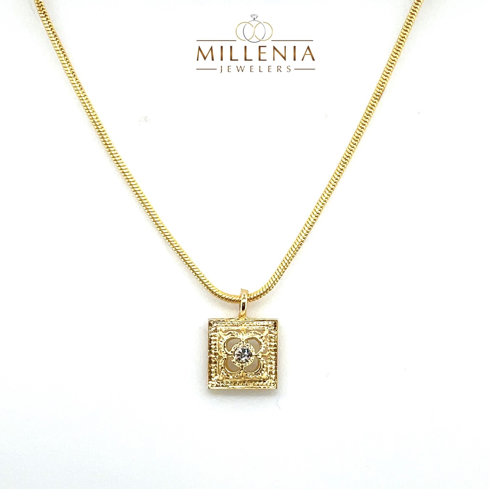 Gold Plated Fashion 18" Chain & Pendant