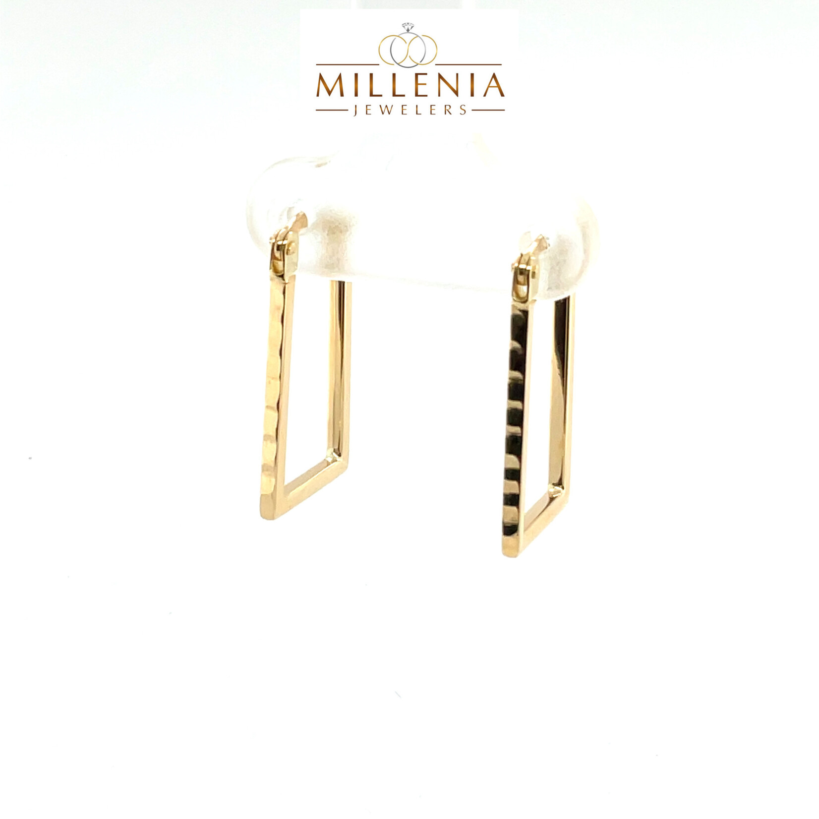 14KY Rectangular Diamond Cut Hoop Earrings