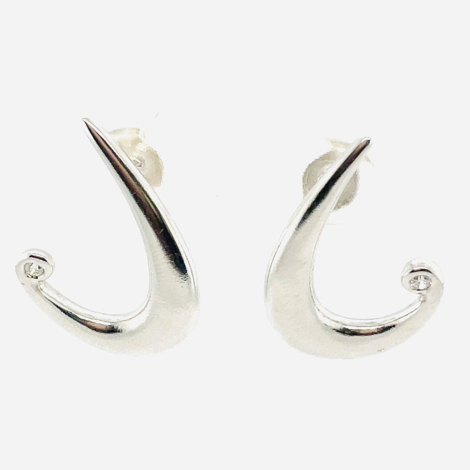 Sterling Silver Vintage Elodie Earrings, Diamond .04