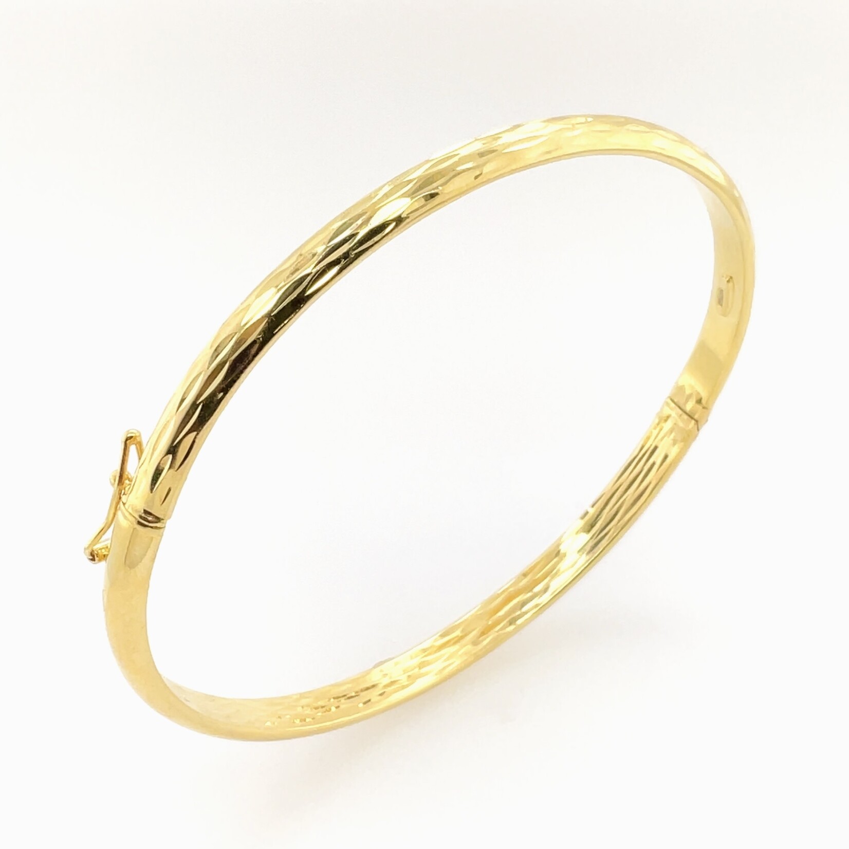 14KY Bangle Bracelet