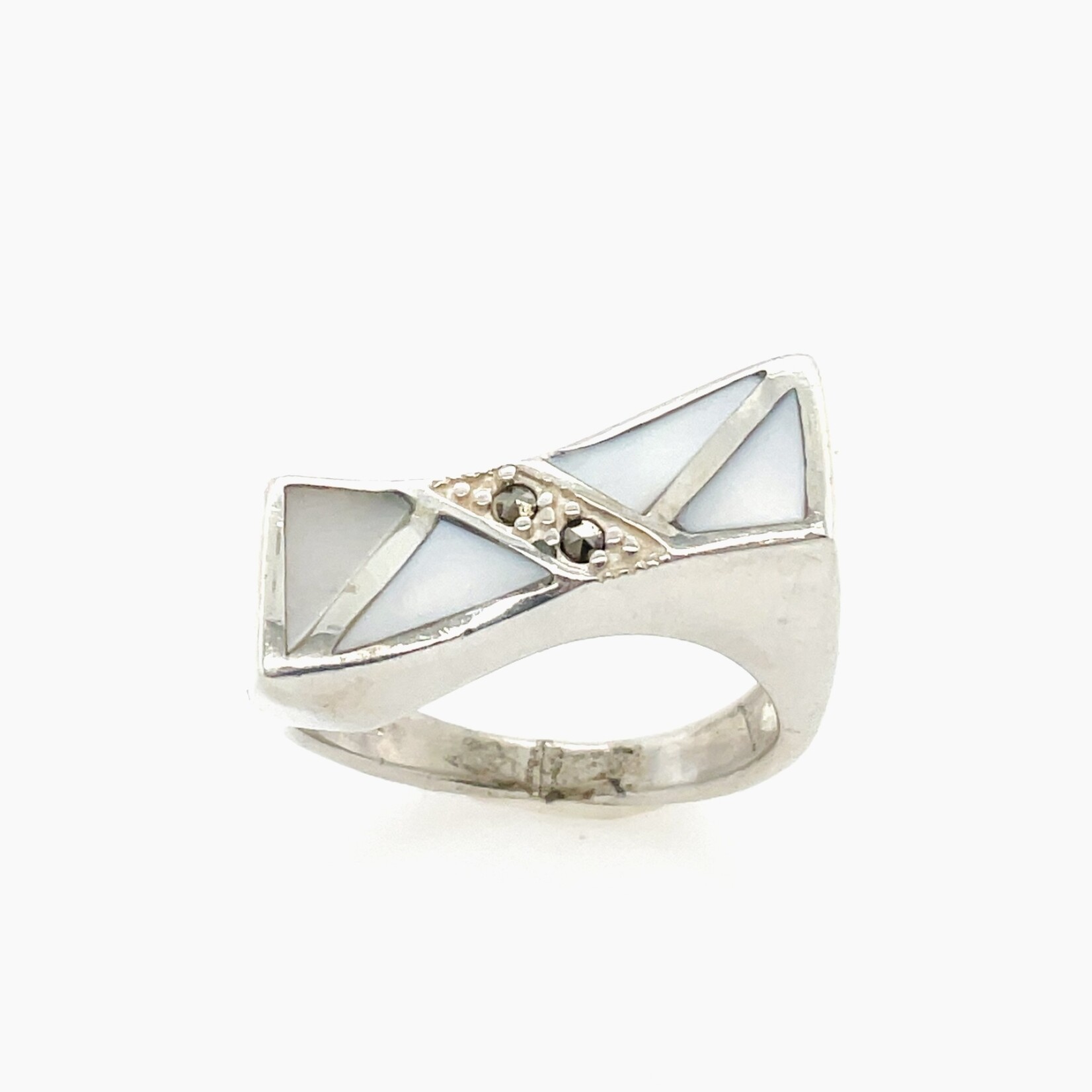 Ladies Hematite Ring / Silver Size 7