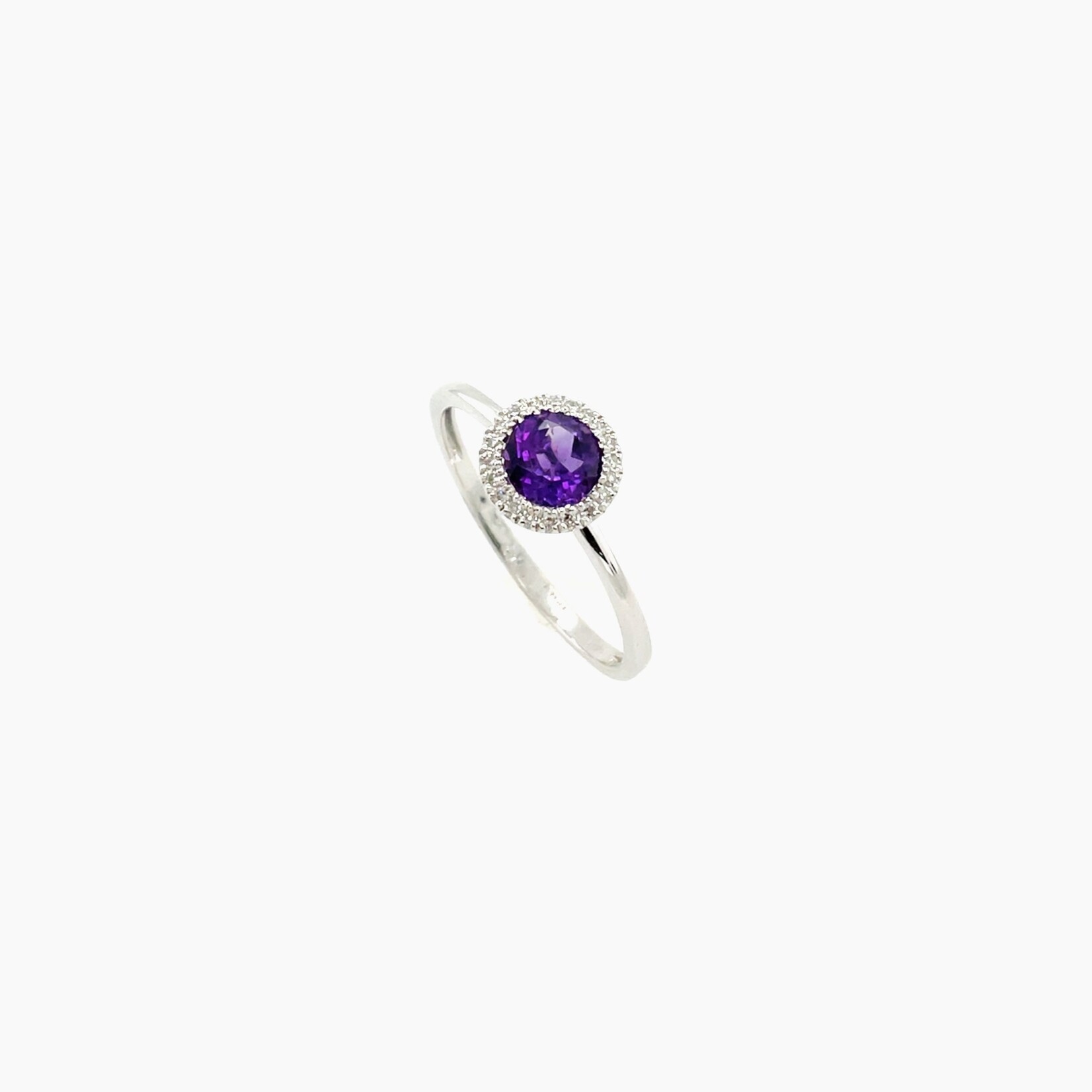 14K Ladies Amethyst Ring  Size 7