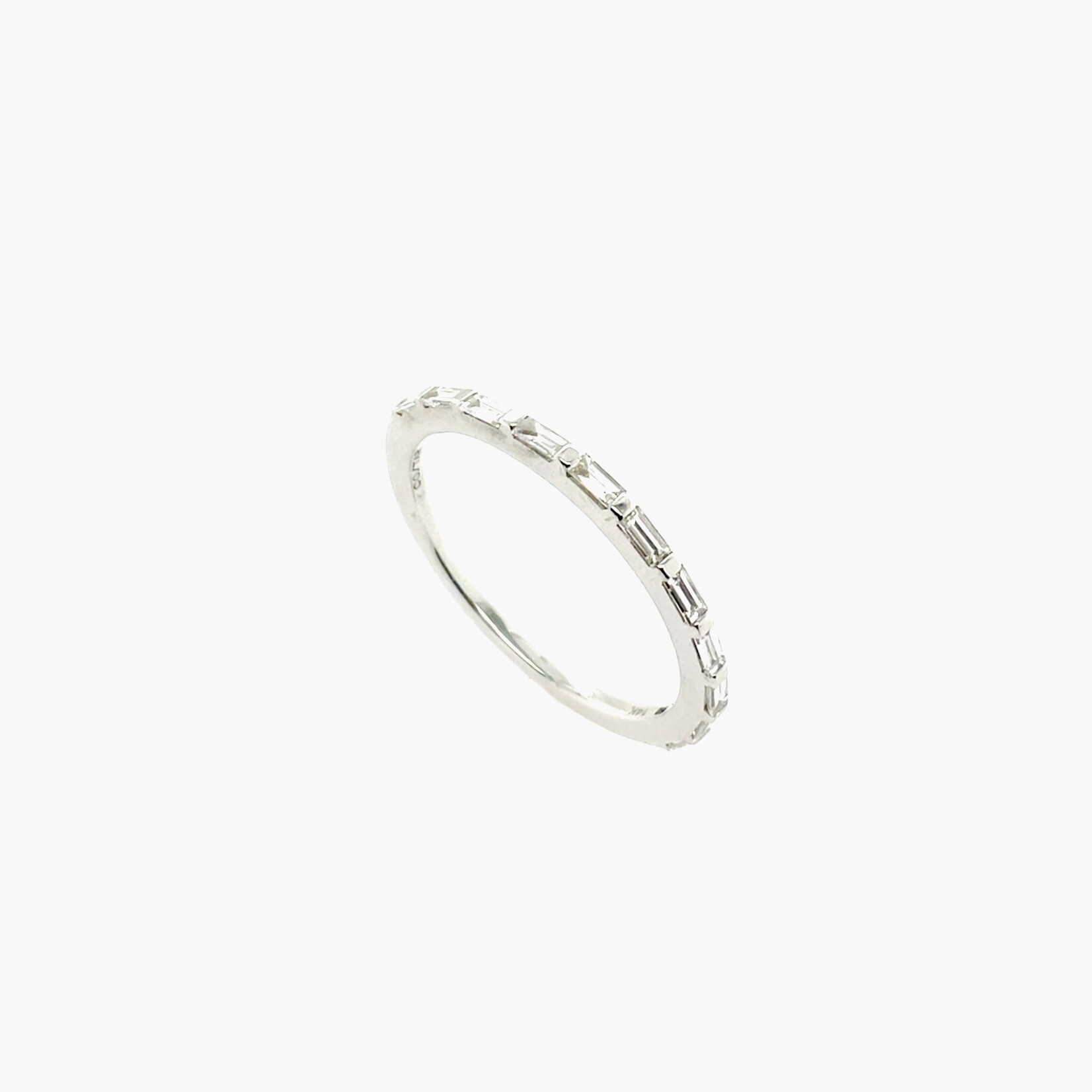 14K baguette Diamond Wedding Band Size 6