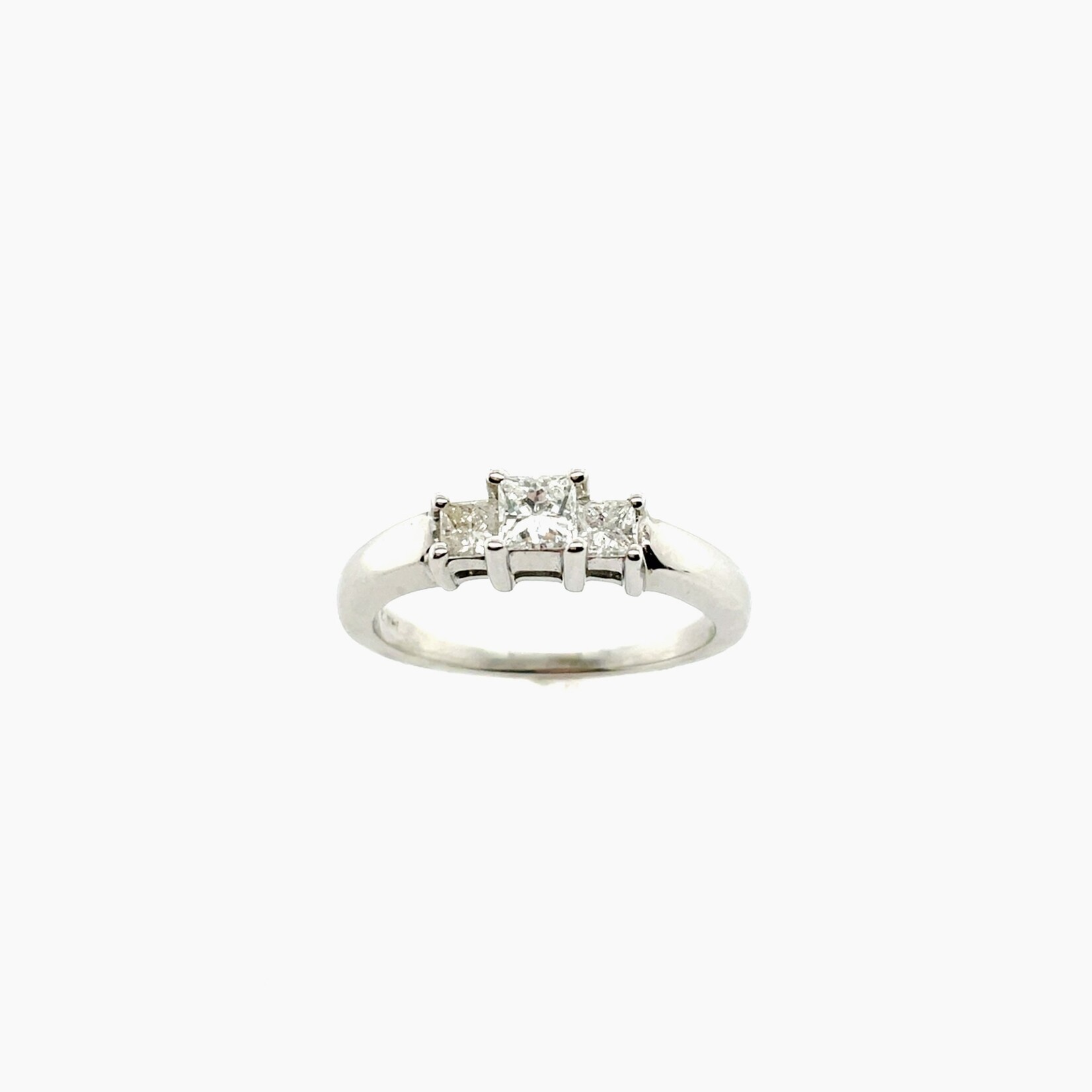 Millenia 14K White Gold Simple 3-Stone Ring Size 7.5