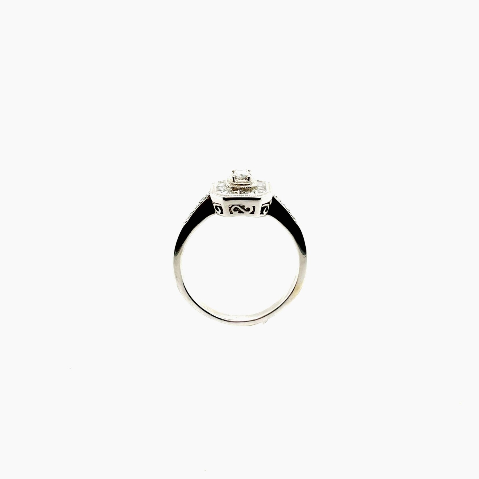 14K White Gold Cluster Ring Size 8