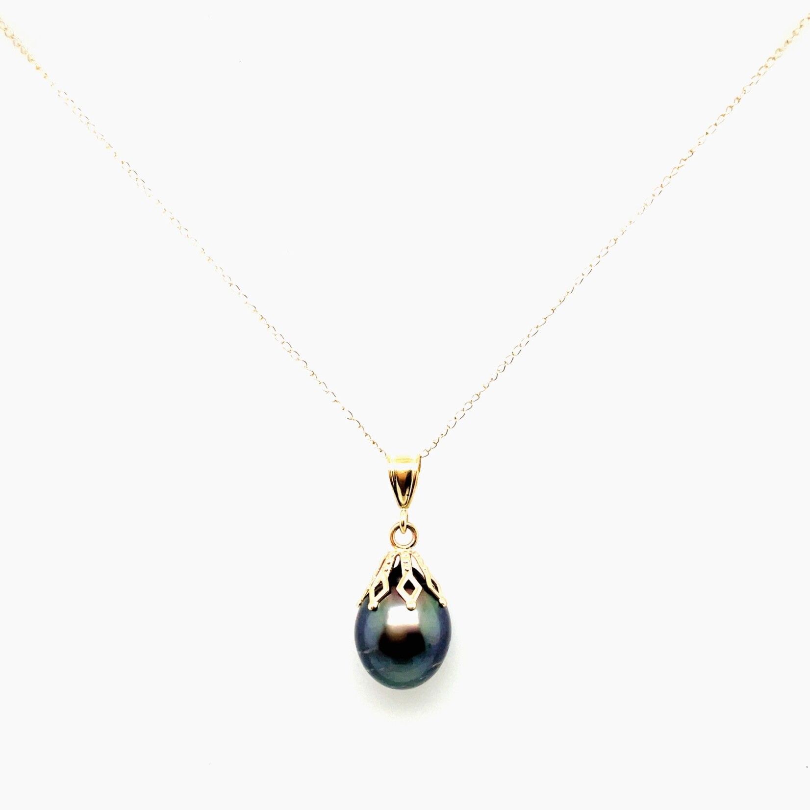14 Kt YG 18' Chain Black Tahitian Pearl Pendant