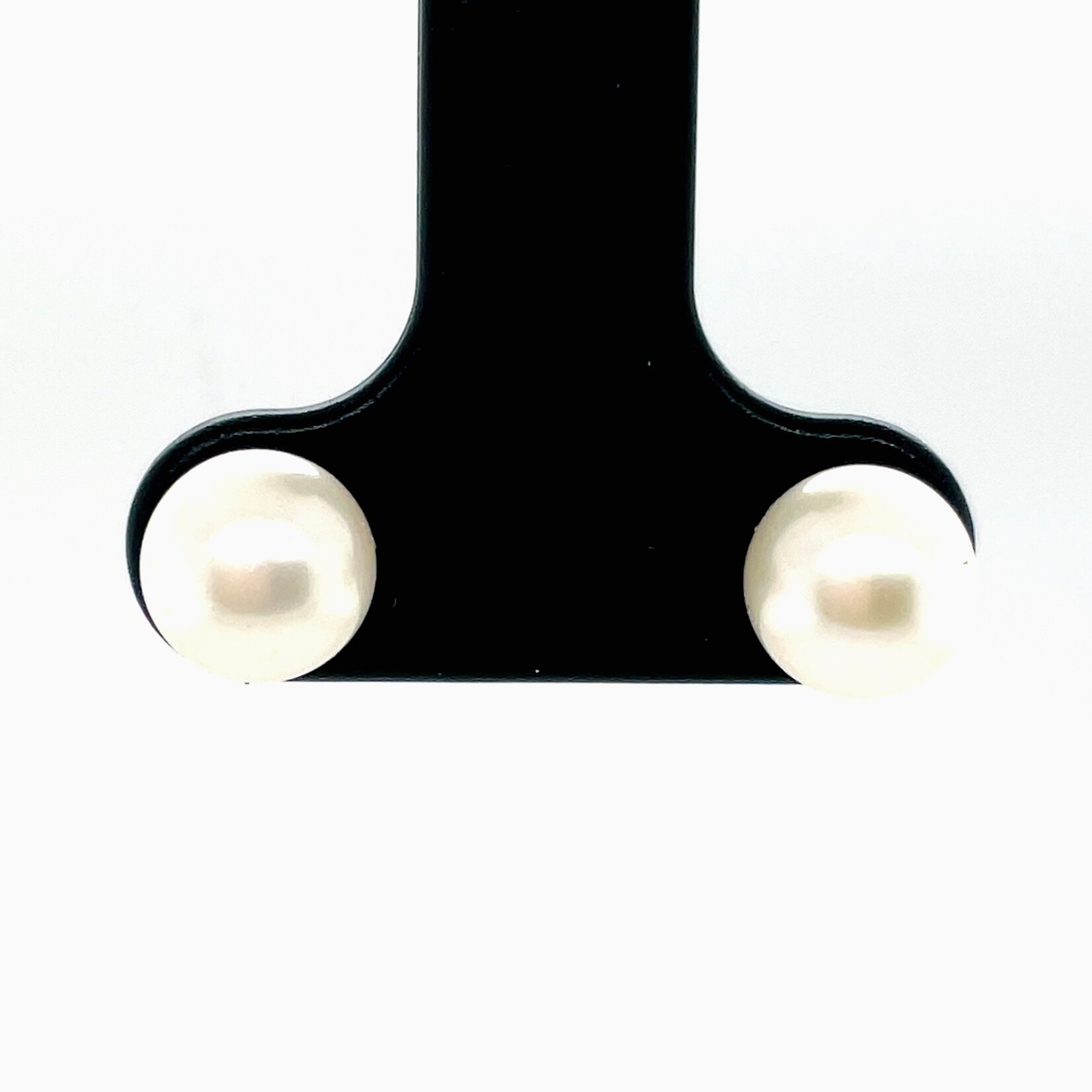 14KT YG 6.5mm Akoya Pearl Earrings