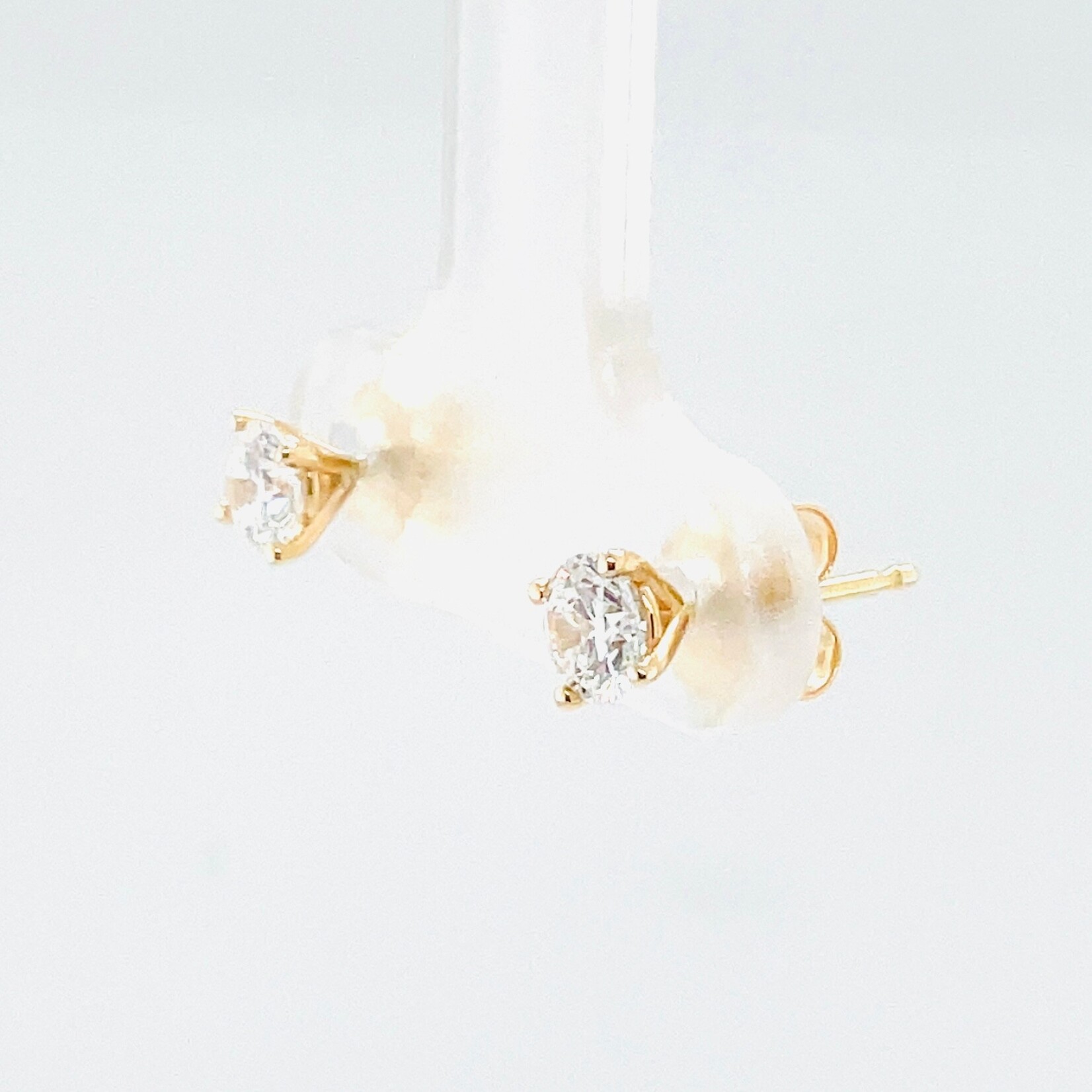 14 Kt YG Lab Diamond Earrings 0.5 Ctw