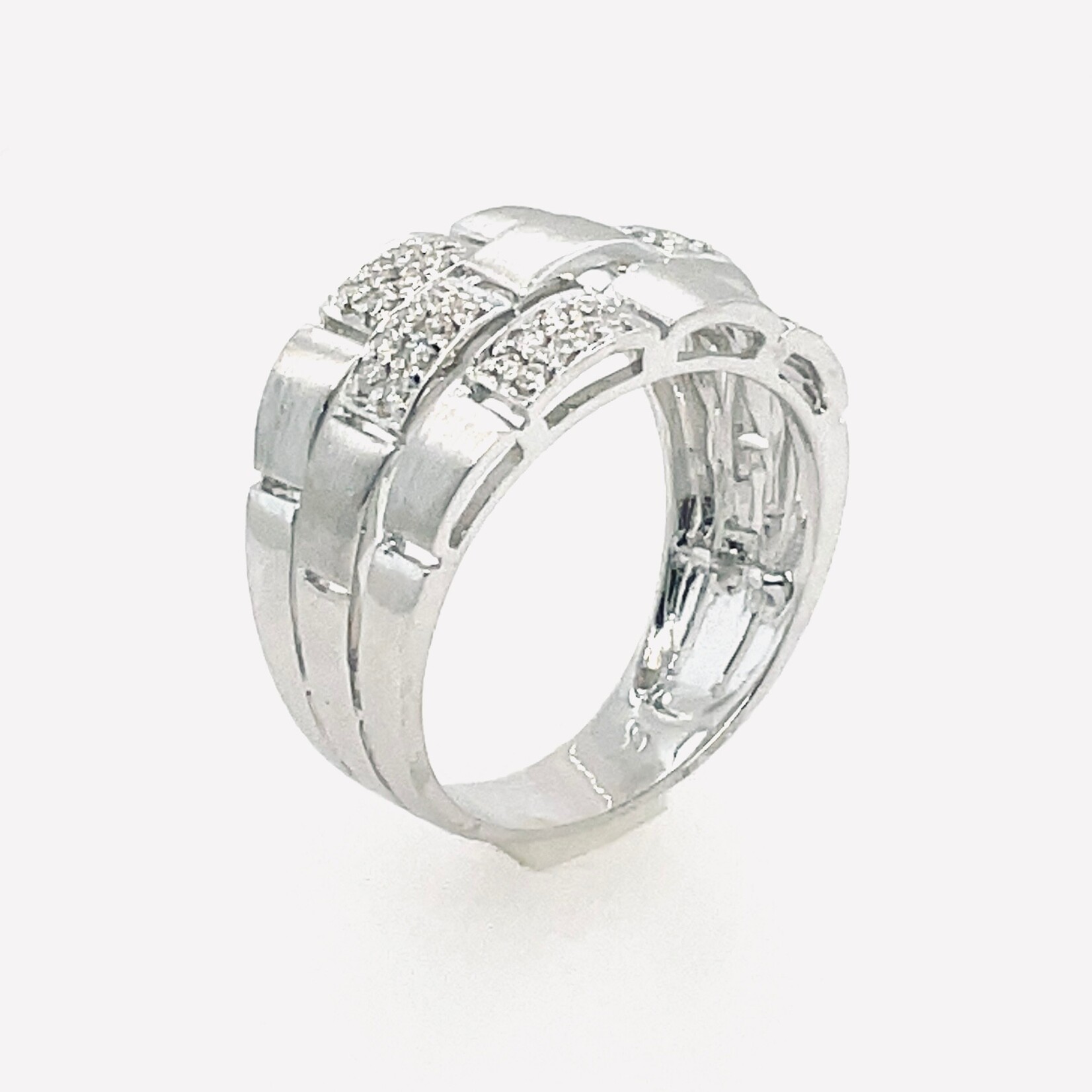 14Kt White Gold Diamond Ring 0.33 Ctw Size 7