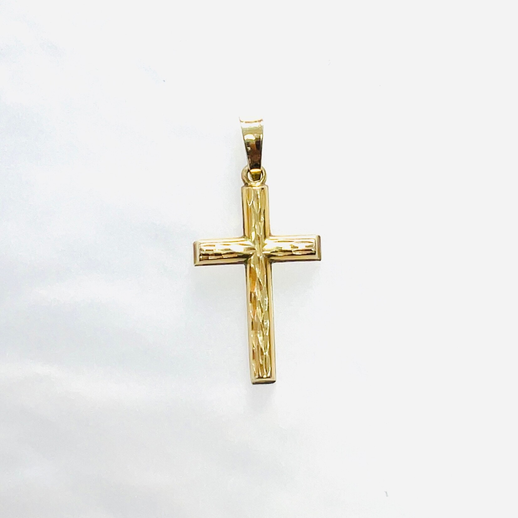 14 Kt YG Woodgrain Finish Cross Pendant