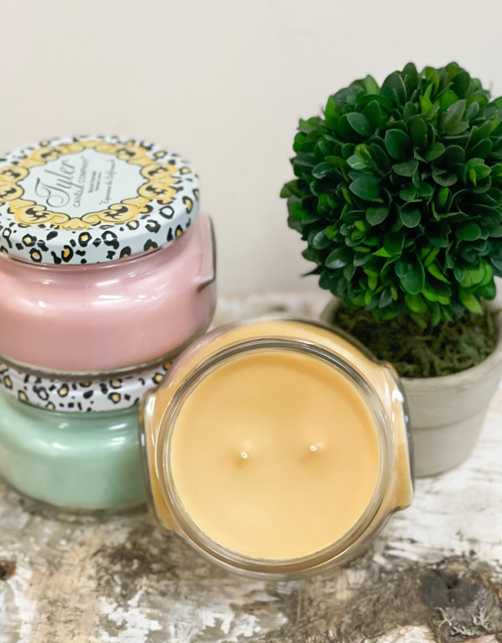 11 oz Tyler Candle Trophy