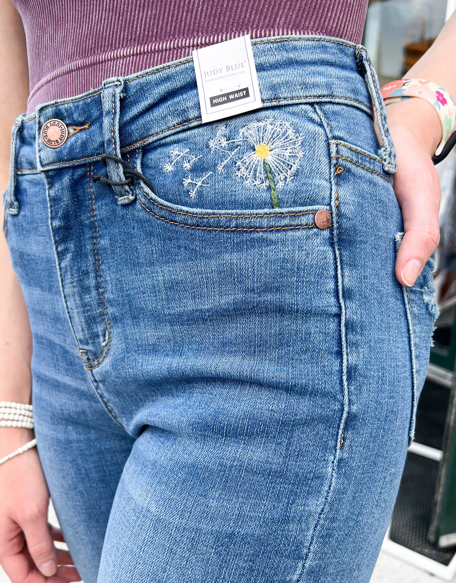 Dandelion Embroidered Skinny Jeans