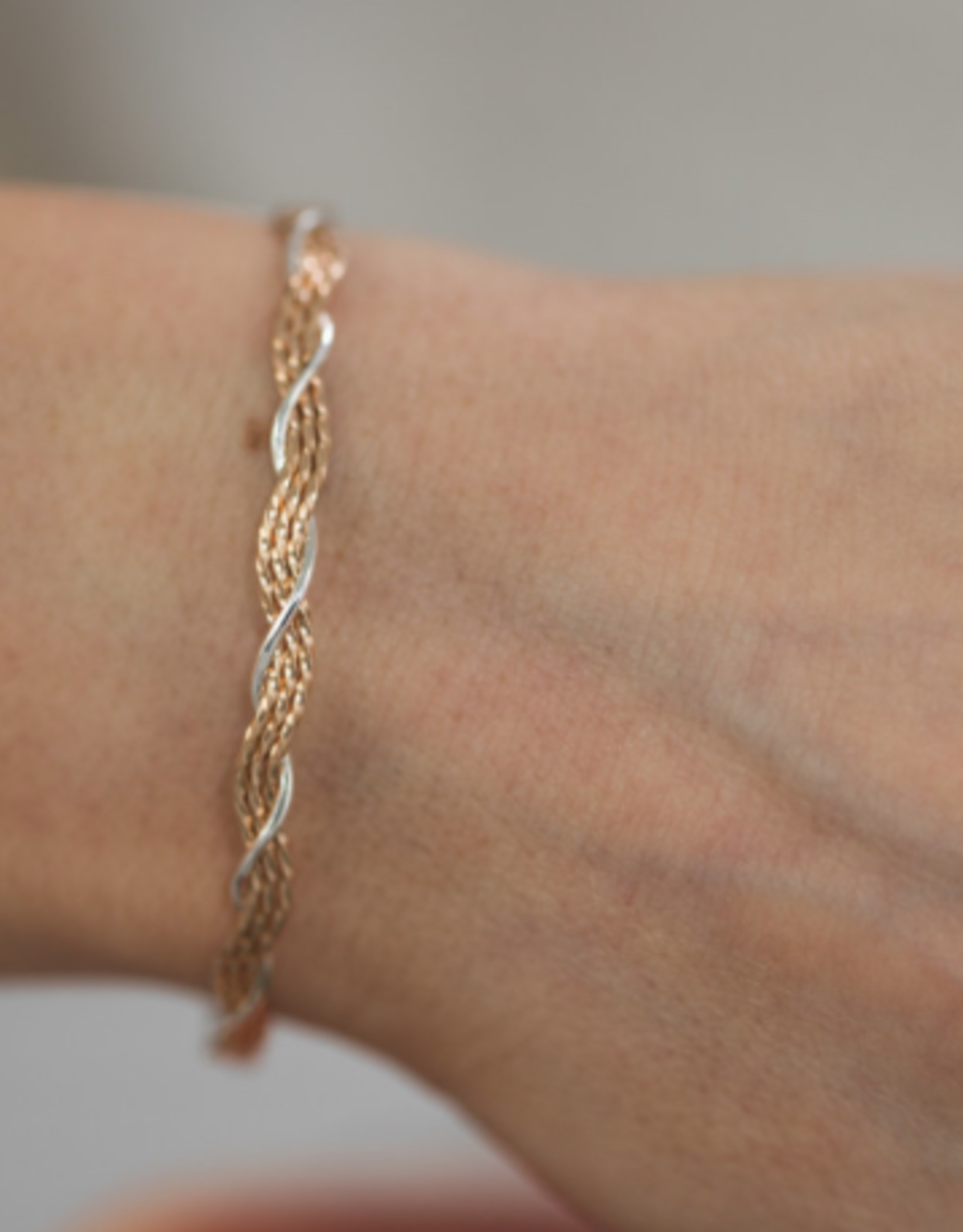 A Mothers Love Gold/Silver Bracelet