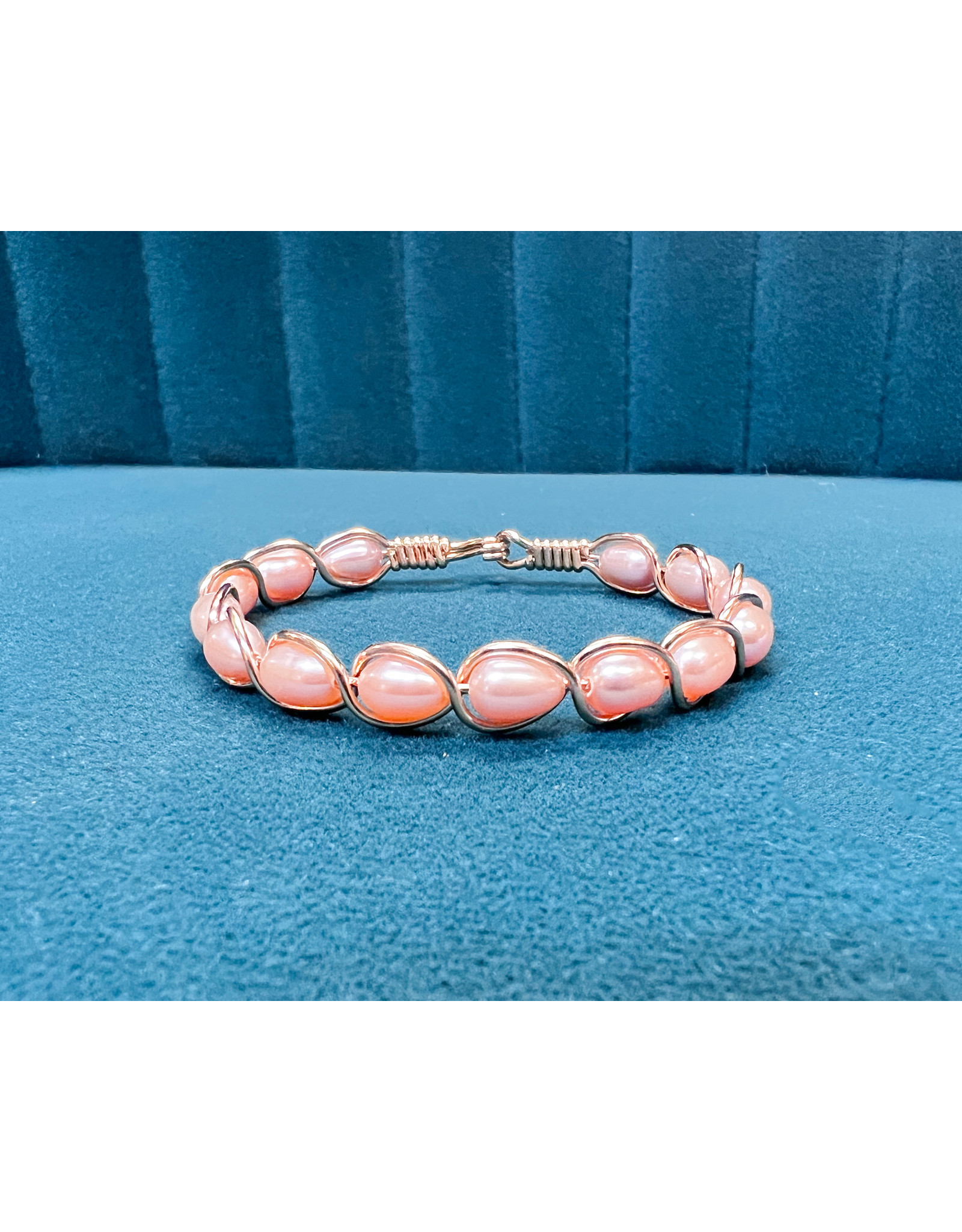 Natural Charm Bracelet Pink Pearls