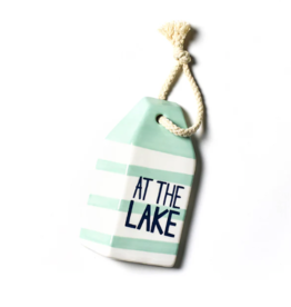 Mini Attachment At The Lake