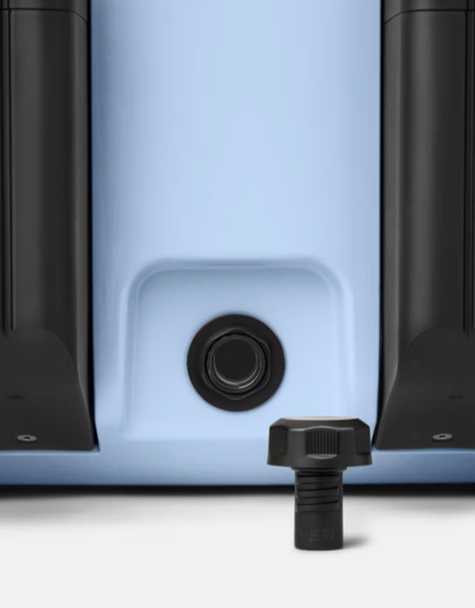 Roadie 32 Big Sky Blue