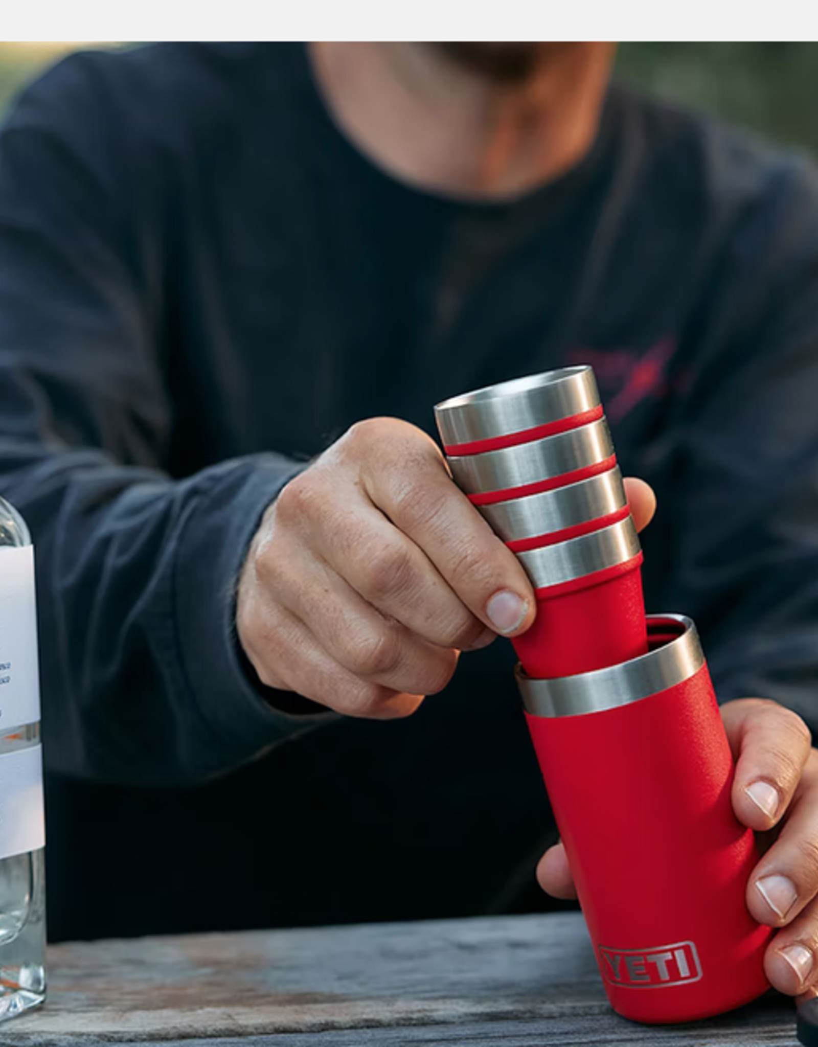 Yeti Shot Glasses & Case Black