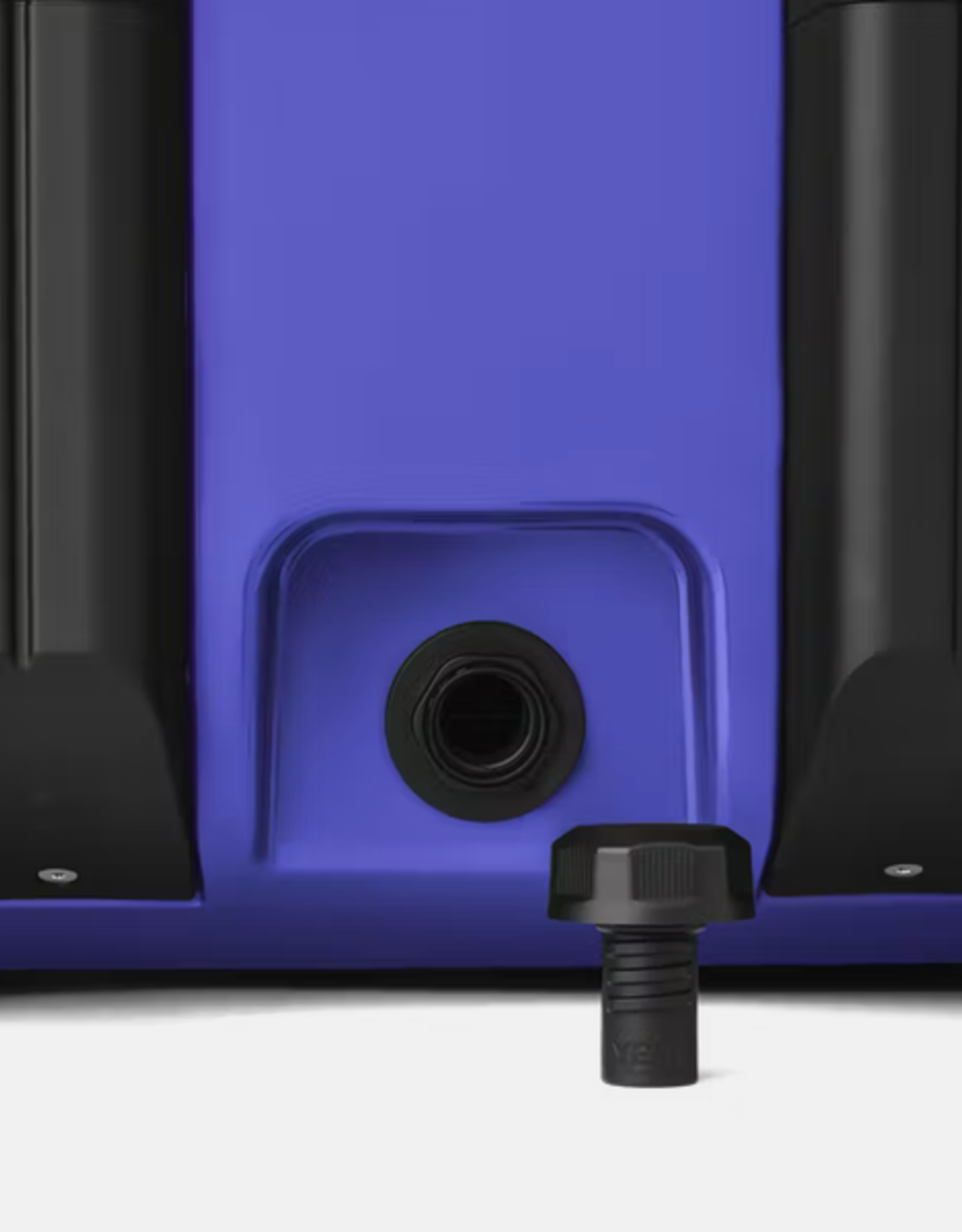 Roadie 32 Ultramarine Violet