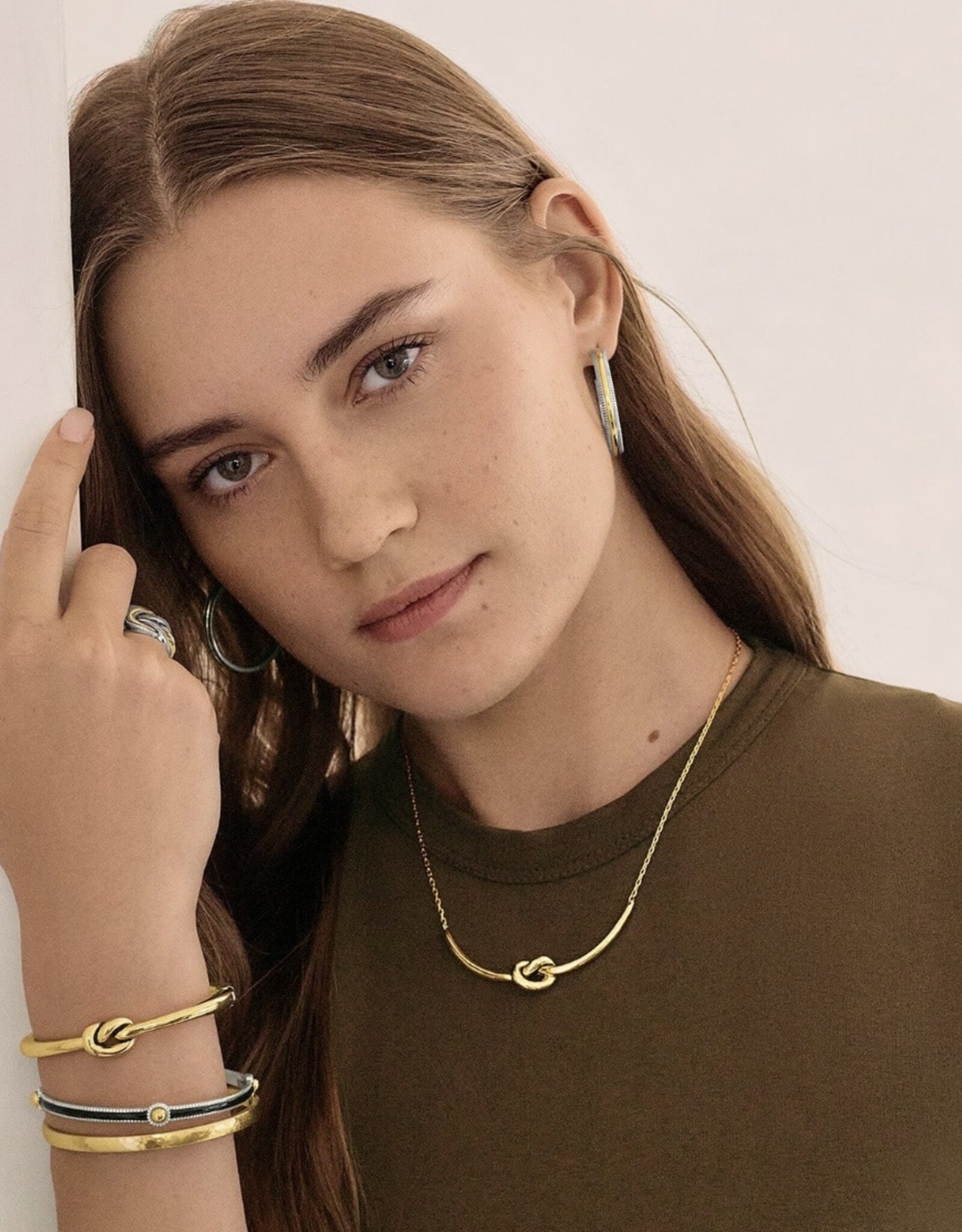 Interlok Single Knot Hinged Bangle Gold OS