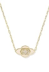 ABBIE MEDALLION SHORT PENDANT NECKLACE