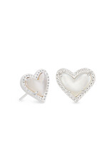 ARI HEART STUD EARRINGS