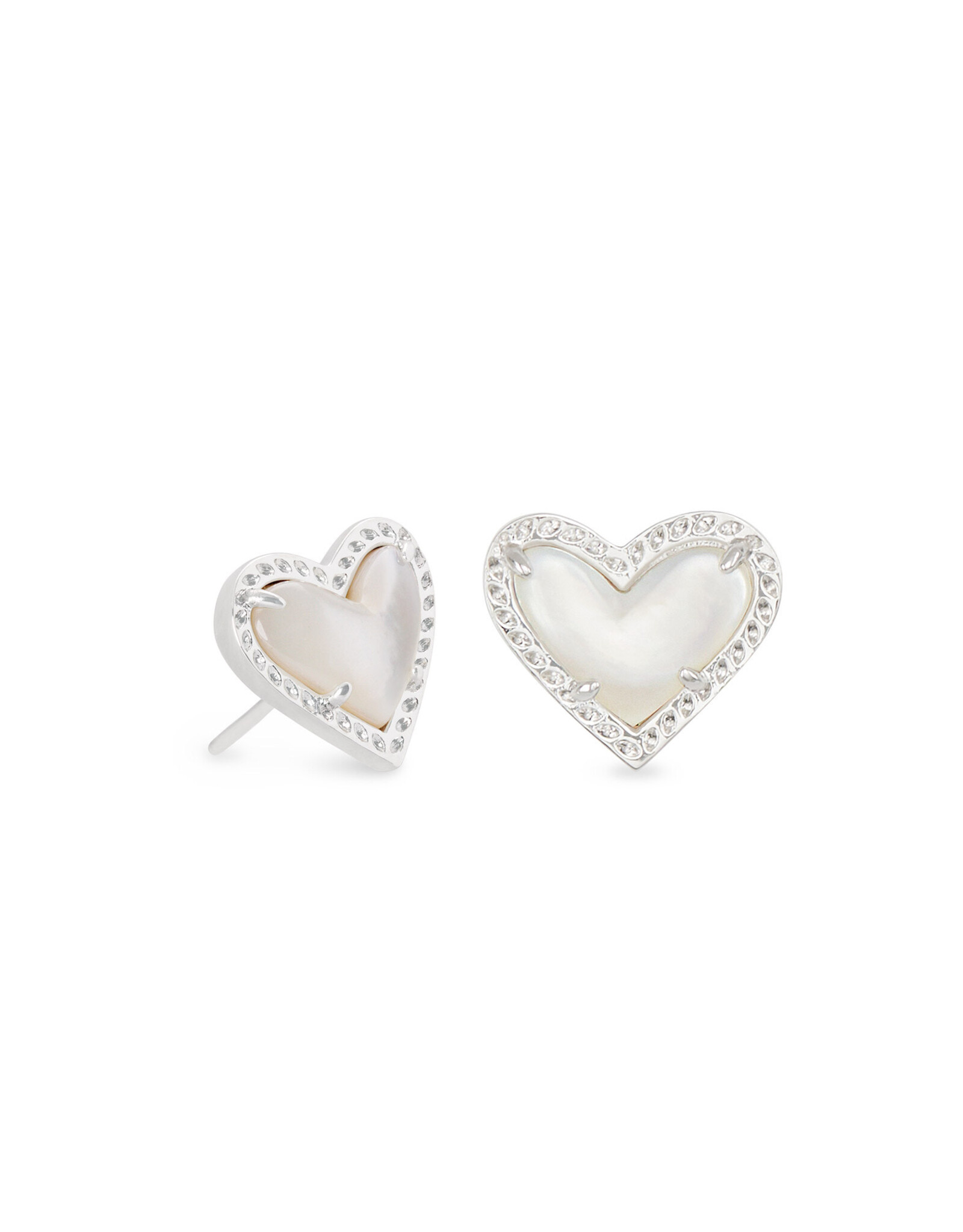 ARI HEART STUD EARRINGS
