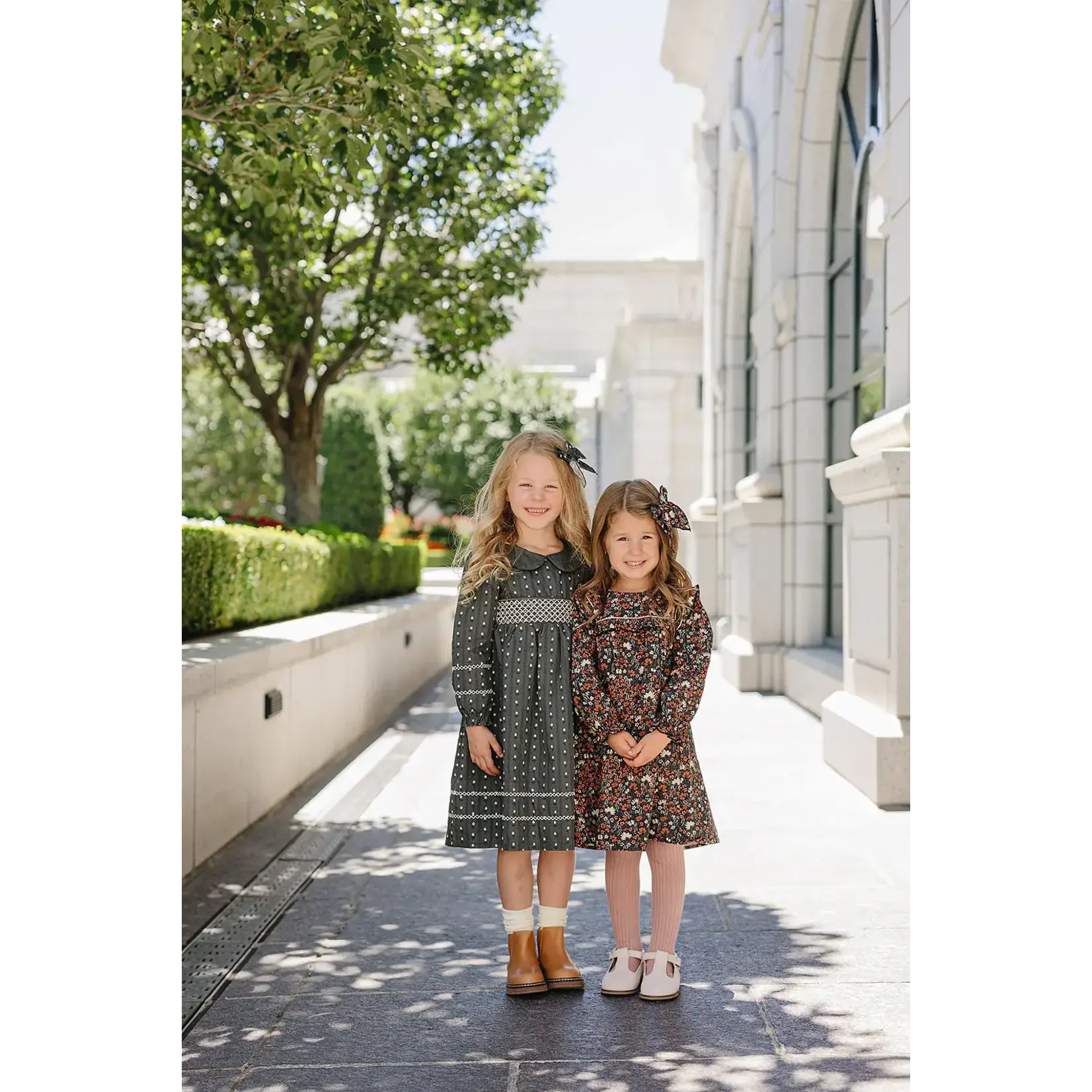 Mebie Baby Mebie Baby - Tulip Smocked Peter Pan Collar Dress