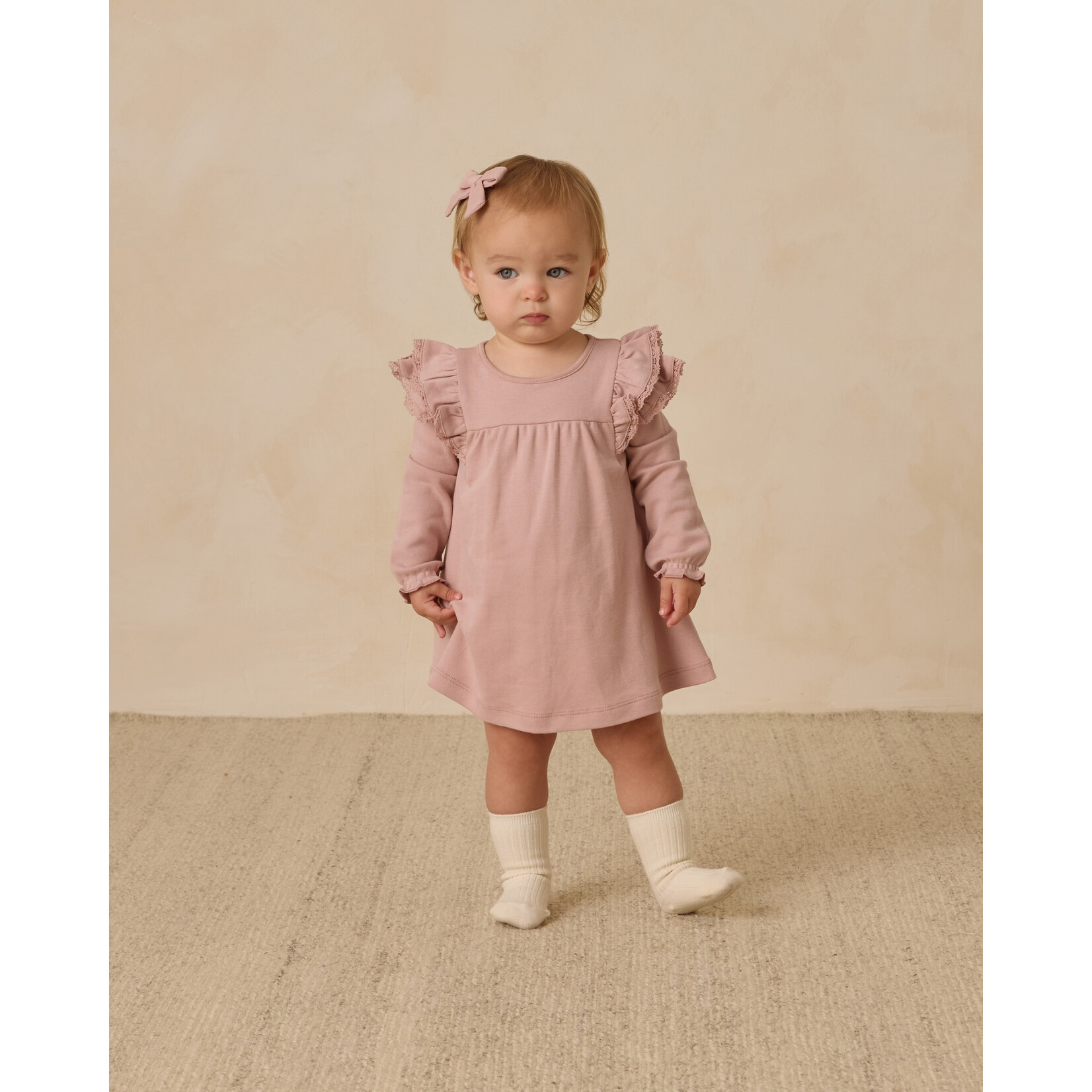 Quincy Mae Quincy Mae - L/S Flutter Dress