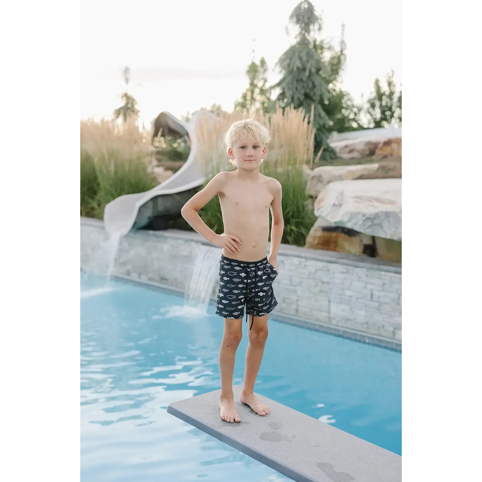 Current Tyed Current Tyed - Axle Trunks