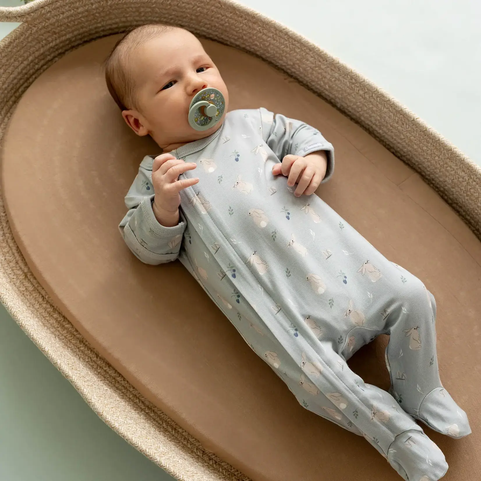 Coccoli Coccoli - Modal Zipper Footie | Rabbits On Mercury