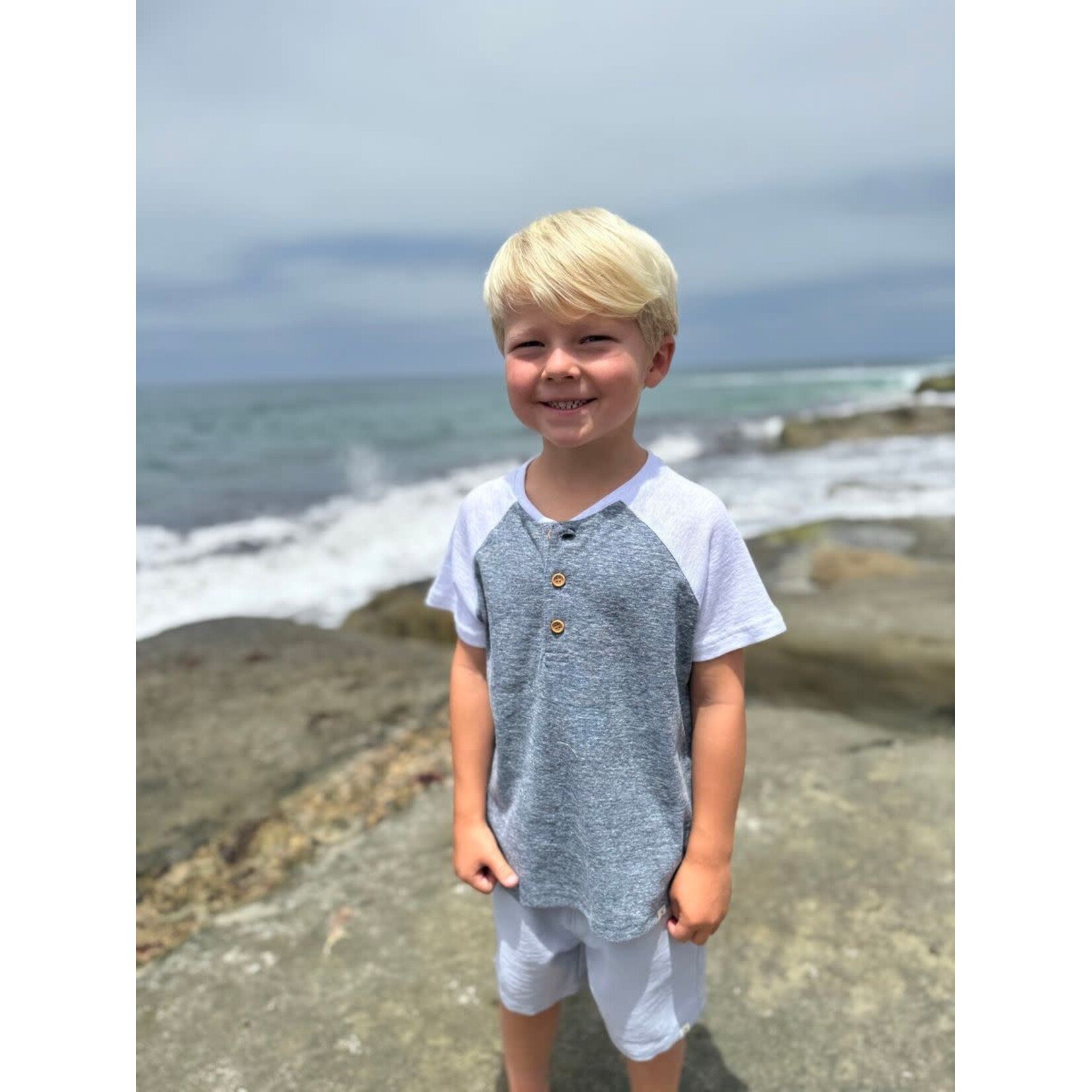 Me & Henry Me & Henry - Beacon Raglan Henley