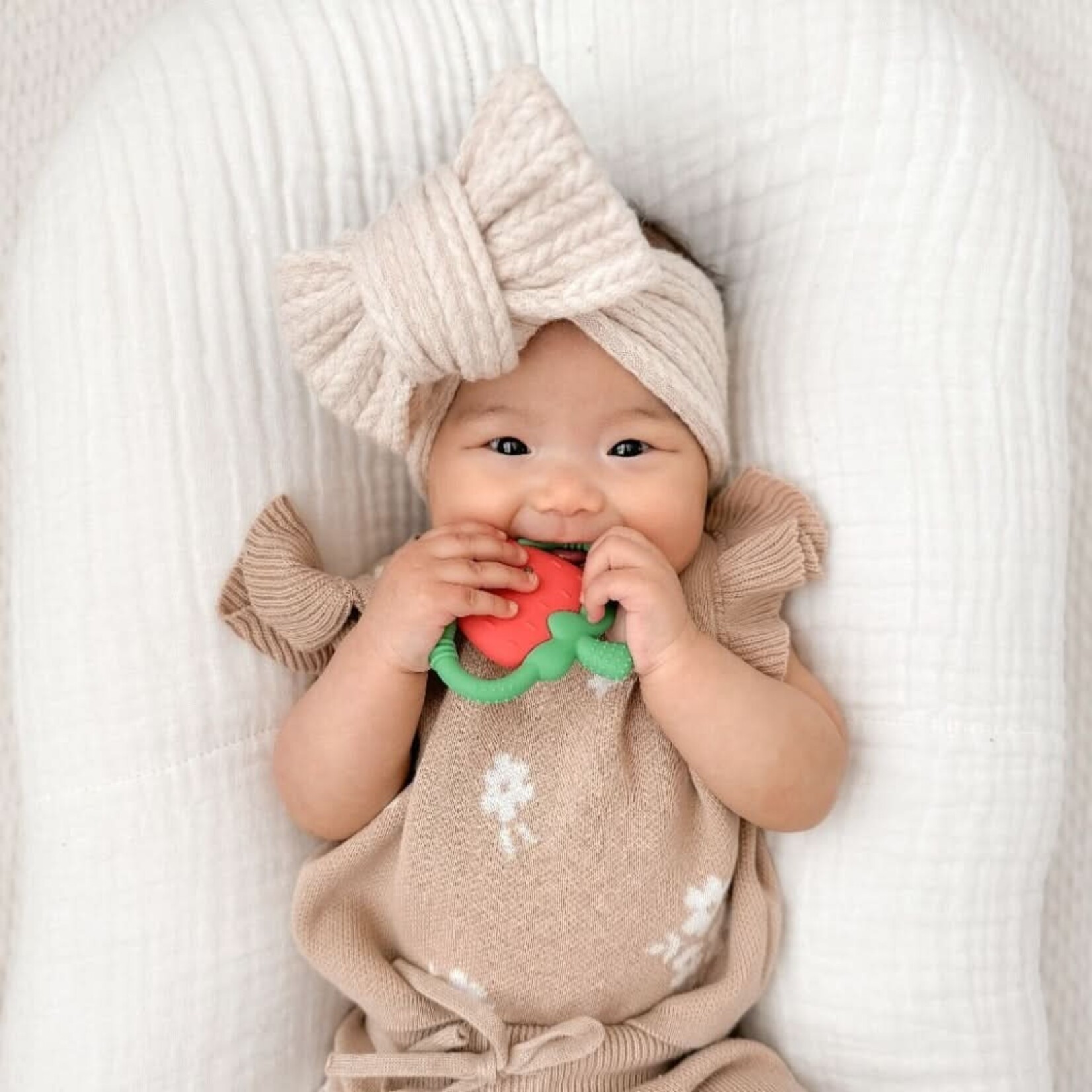 Itzy Ritzy Itzy Ritzy - Strawberry Chew Crew