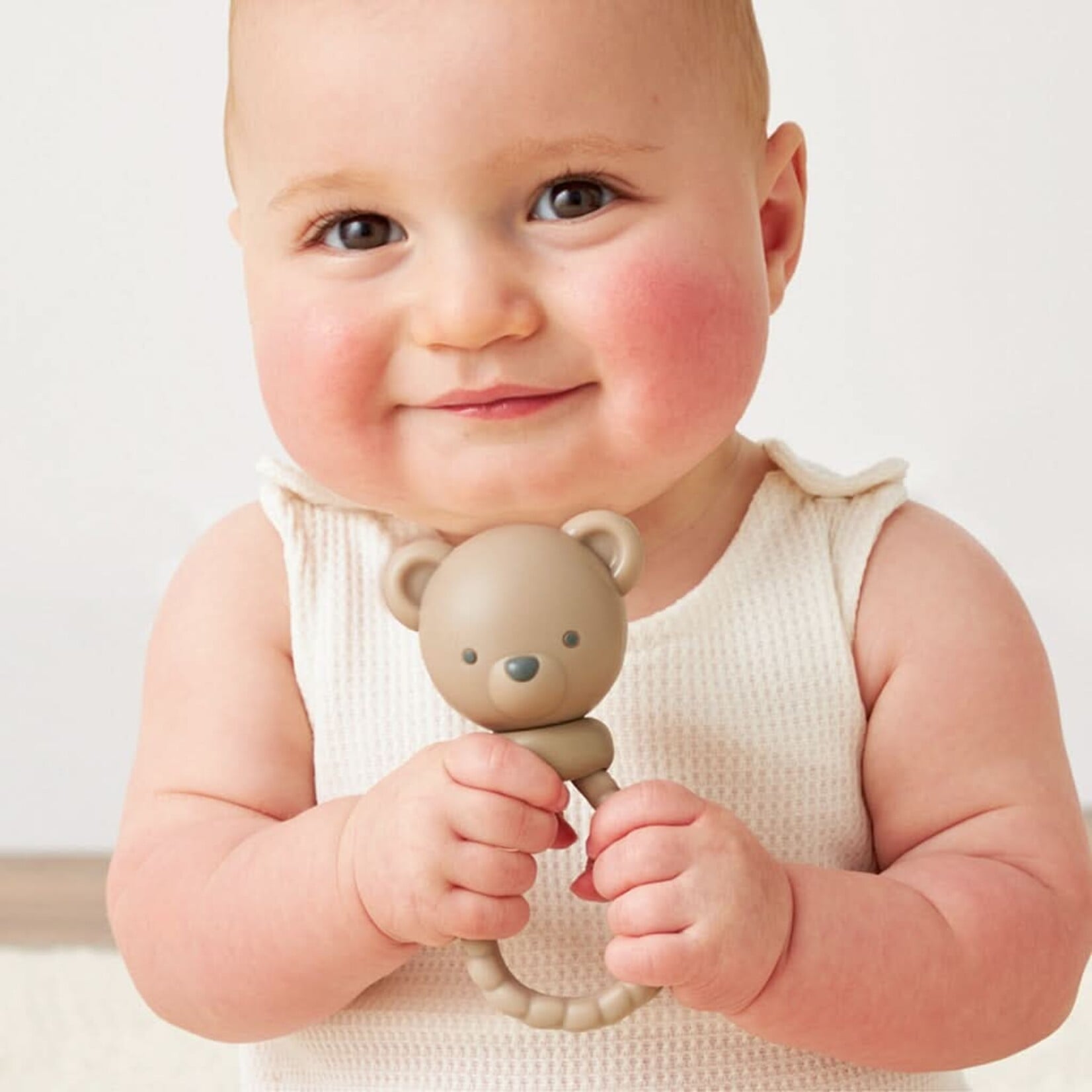 Itzy Ritzy Itzy Ritzy - Bear Sweetie Rattle