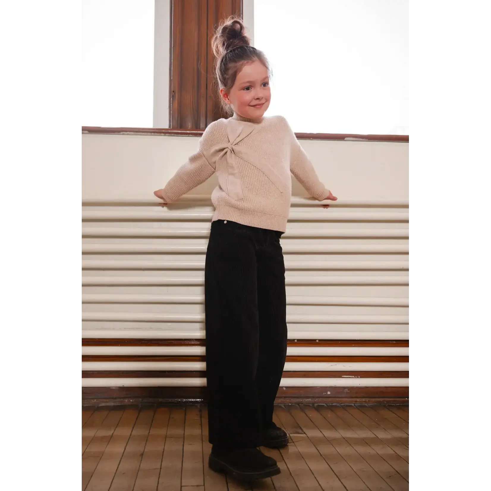 Deux Par Deux Deux Par Deux - Sweater with Bow