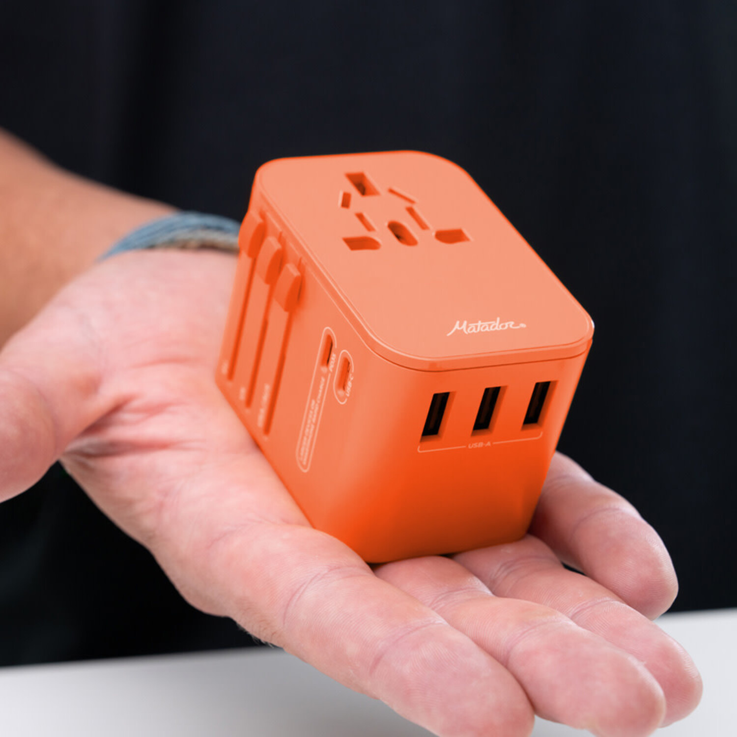 Matador⭐︎ Global travel adapter Global Travel Adapter – Matador