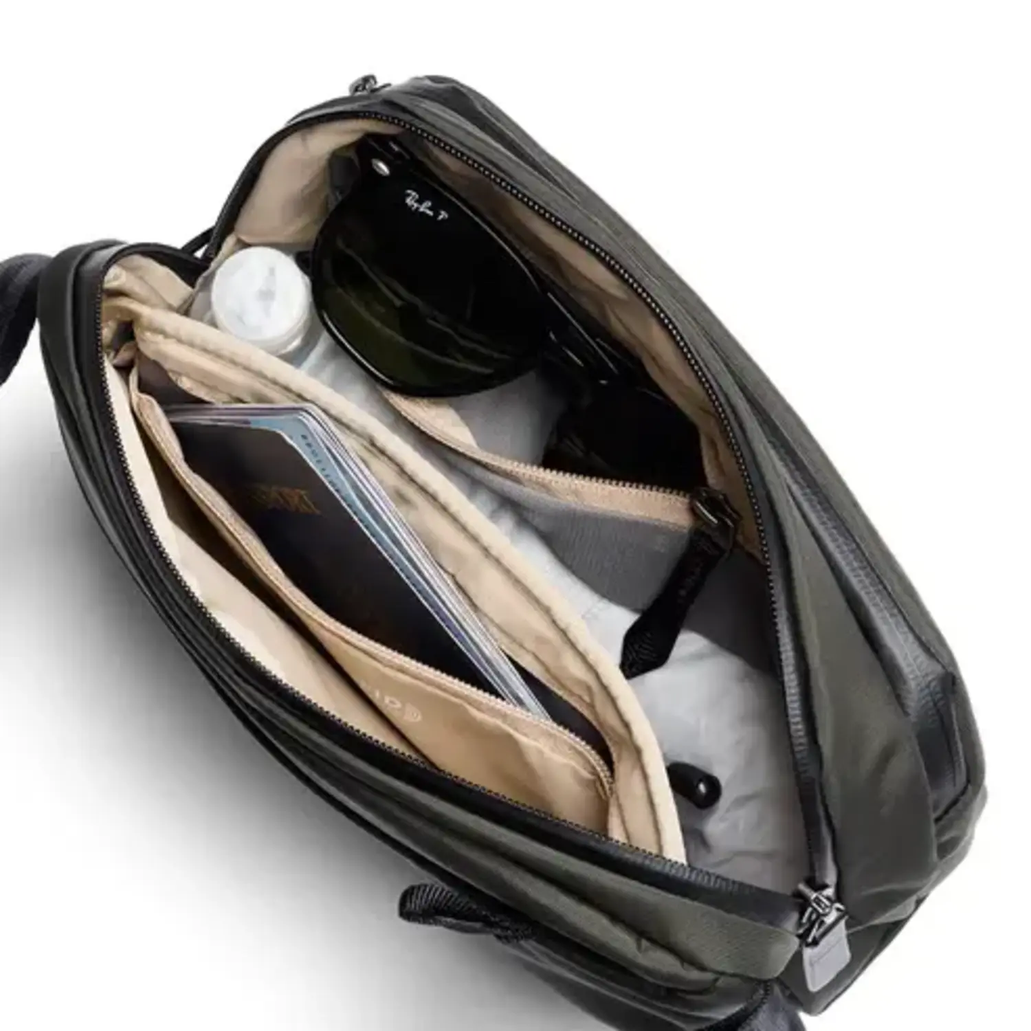 Bellroy Transit Sling 5L ブラック Bellroy - Transit Sling 5L — The Beau & Bauble