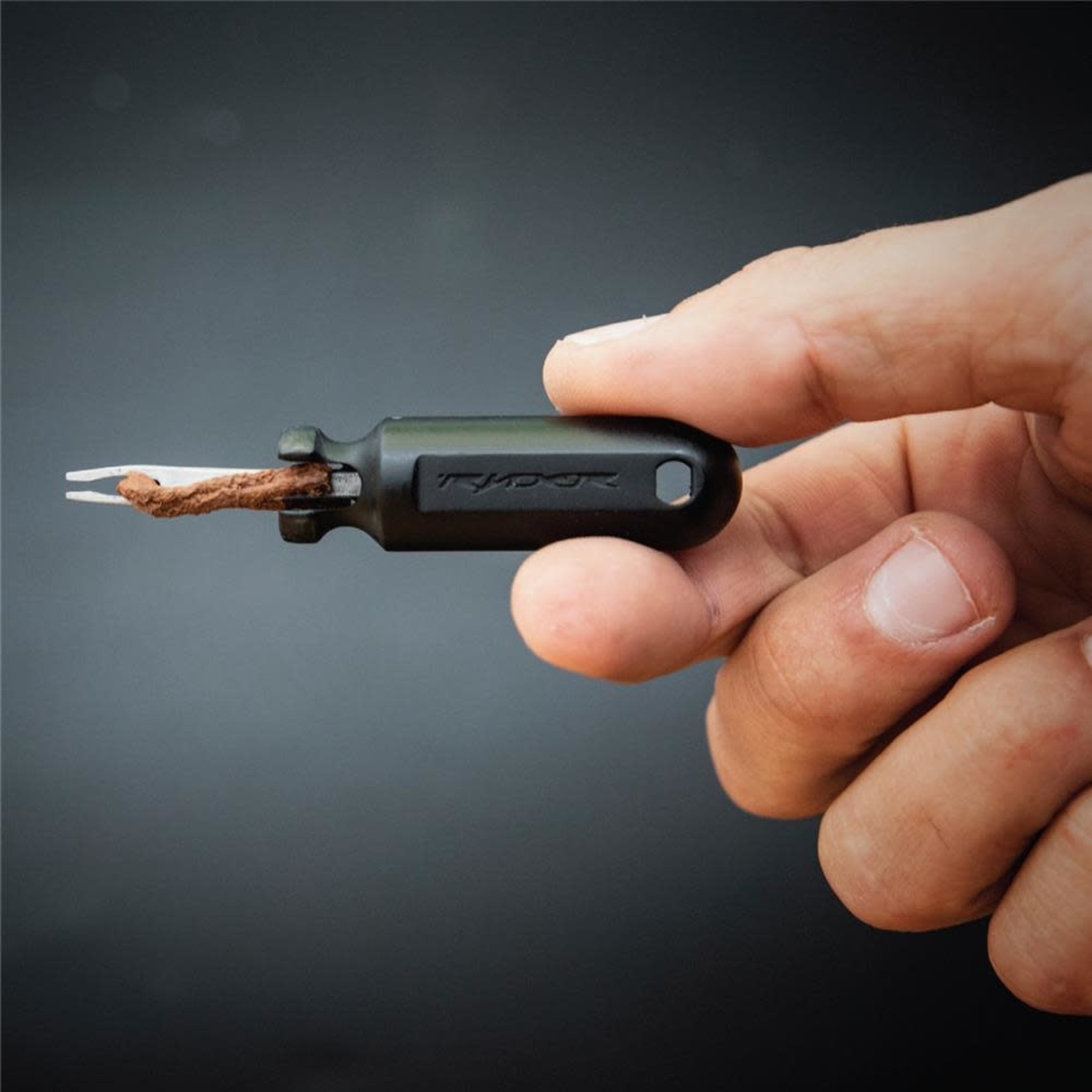Slug Plug Tubeless Puncture Repair Kit (2 Sizes x 5 Slugs)