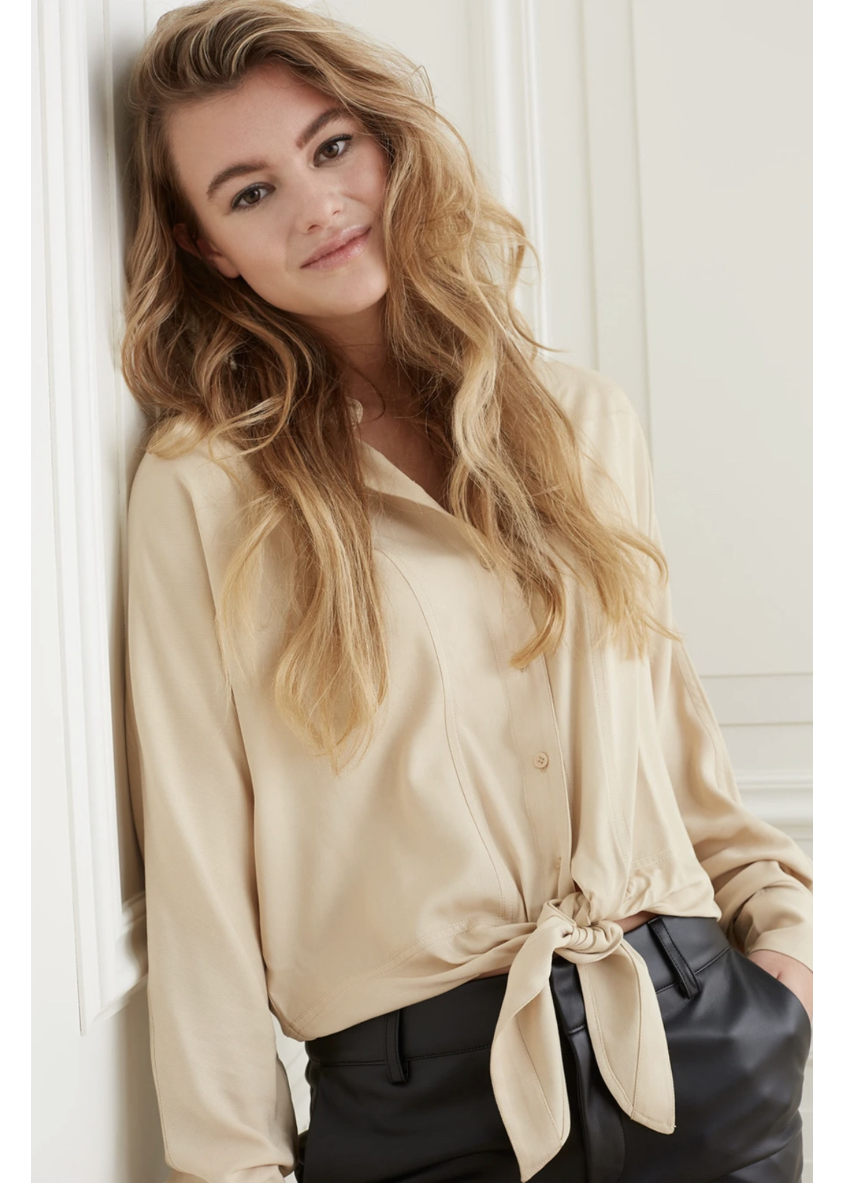 YAYA Boxy Button Up Blouse - MonAmie 