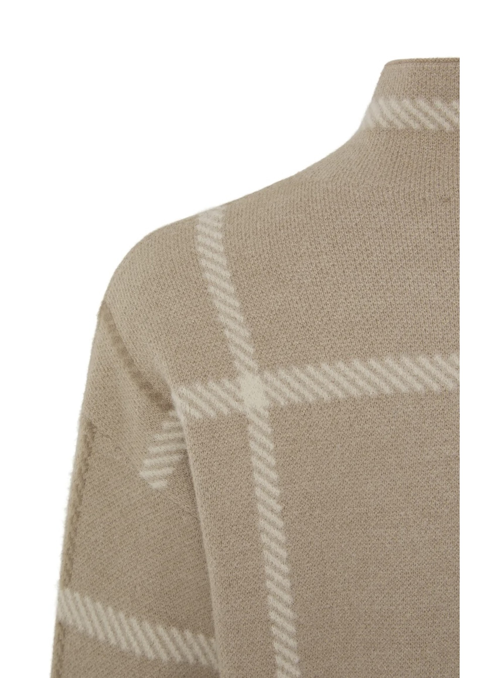 Yaya Yaya - Turtleneck Sweater in a check pattern with long sleeves